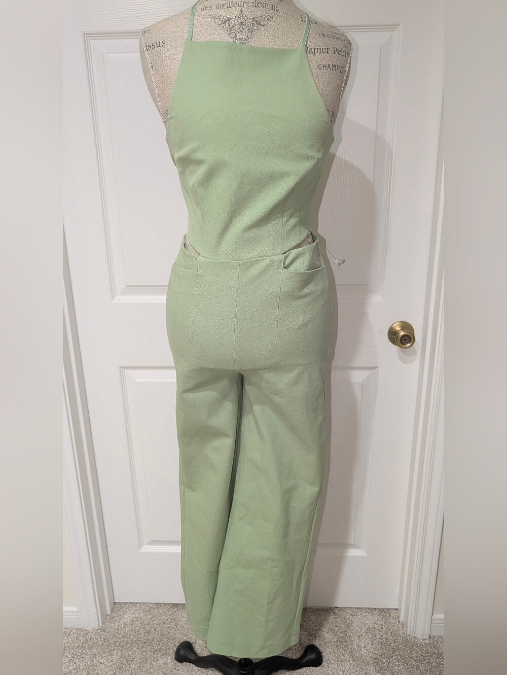 Sleeveless Light Green Wide-Leg Jumpsuit Size Small